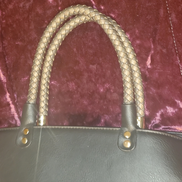 Gucci Handbag - Picture 3 of 5